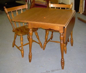 Maple table Maple table